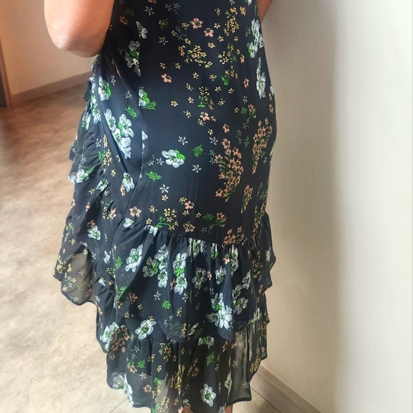 Floral sheer dress with layers & side ruching - Picture 6 of 11